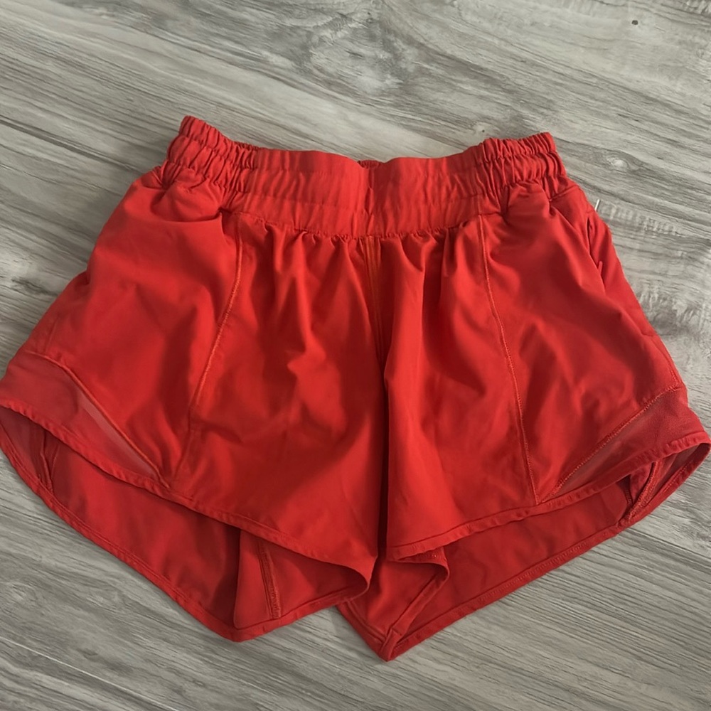 Lululemon hotty hot size 2 red/orange shorts
